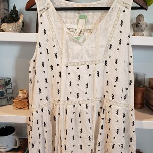 Skies Are Blue Women's Blouse, Medium